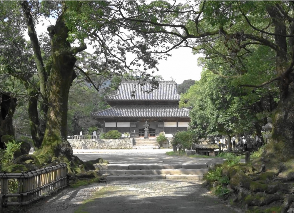 Kanzeon-ji Temple・Kaidan-in Temple